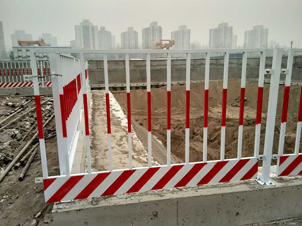 基坑臨邊防護圖片4